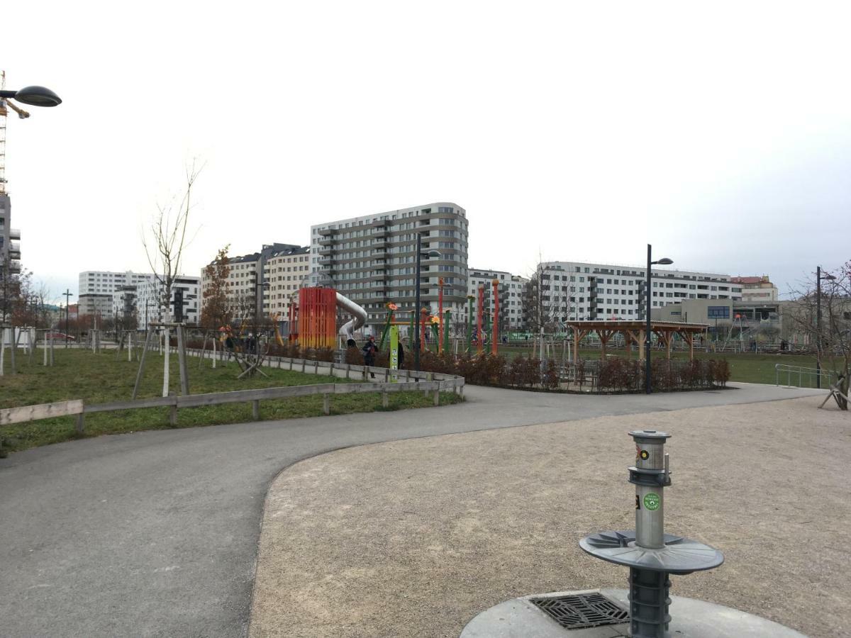 Ferienwohnung Am Hauptbahnhof Vienna Esterno foto